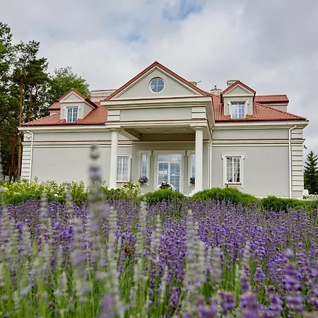 Europa 2* Borki Wyrki