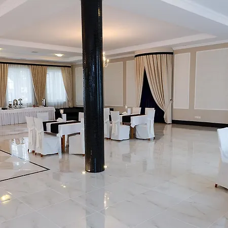 Hotel Europa Borki Wyrki